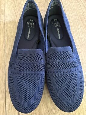 Time and Tru Navy Knit Slip-On Loafers for WOMEN SZ 8 1/2